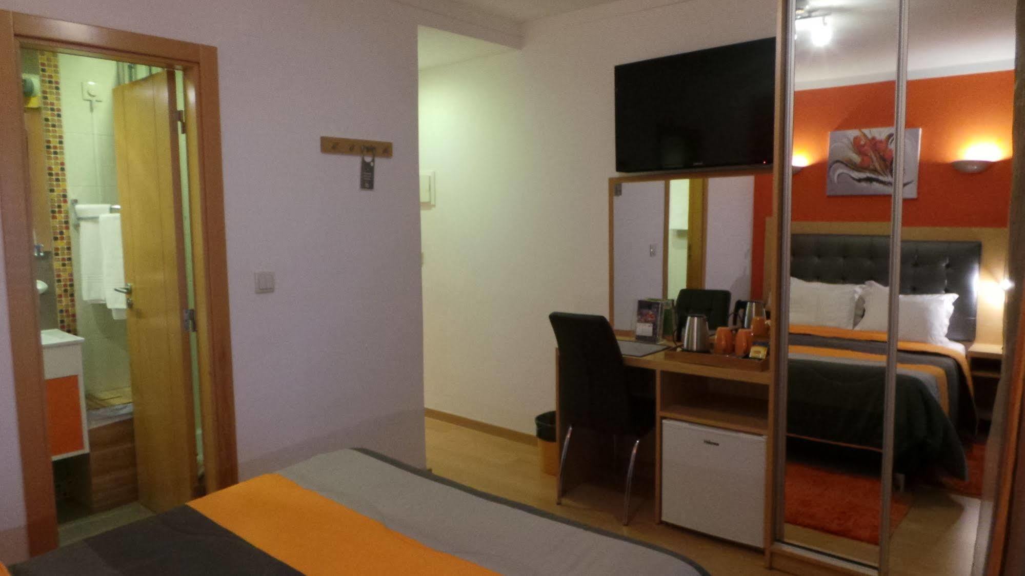 Dom Joao Glamour Hotel Lisbon Exterior photo